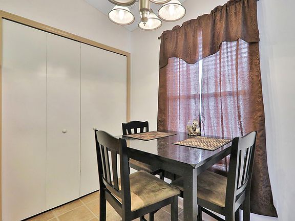 5th image of 576 Blackfin Ct