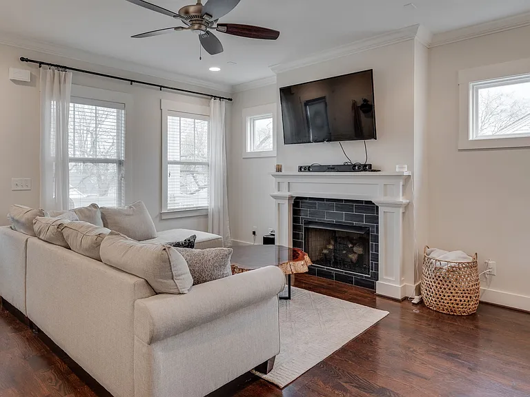 4704B Michigan Ave — Photo 42