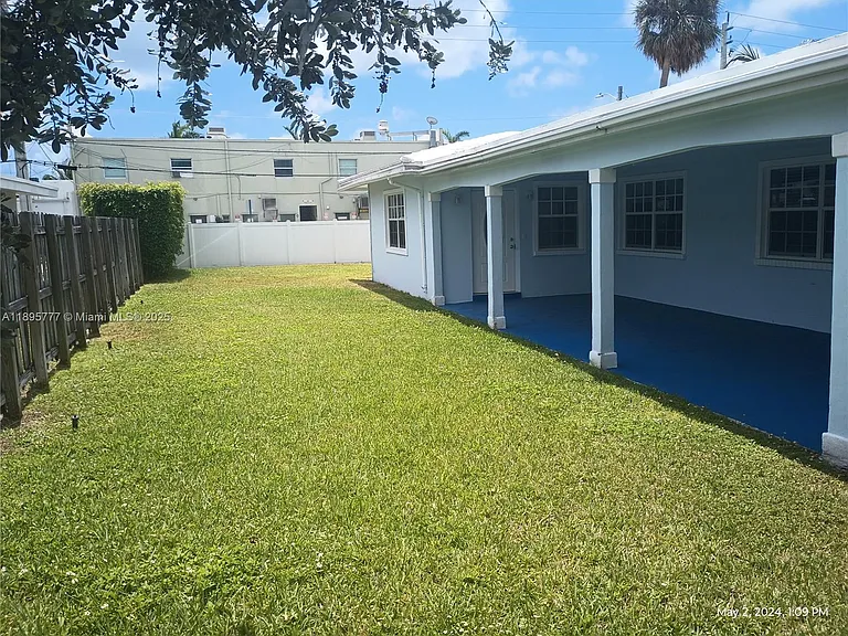 258 Neptune Ave #N — Photo 7