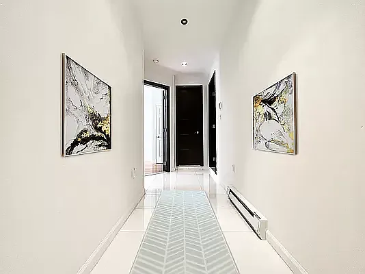 Rented by Vector New York, LLC | media 18