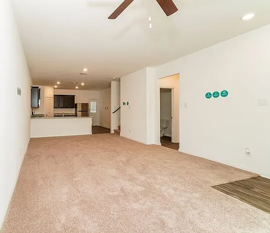 109 Fox Glen Trl — Photo 8