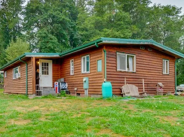 73682 Debast Rd, Rainier, OR 97048