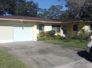 926R Lexington Dr, Dunedin, FL 34698