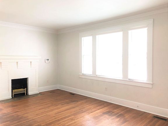 2nd image of 516 E 48th St