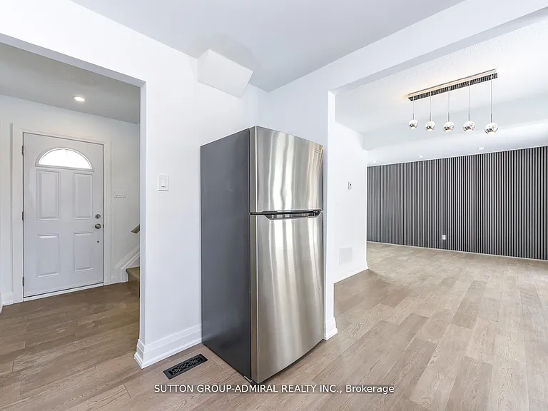 4 Hardcastle Ct — Photo 5