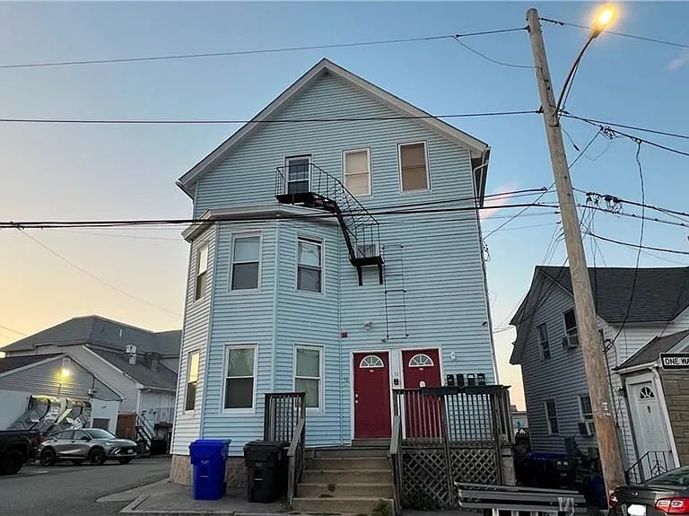 10 Saint Mary St #1 — Photo 1