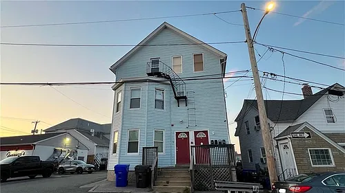 10 Saint Mary St #1 Photo 1
