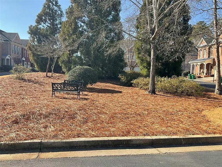 6193 Spalding Dr — Photo 38
