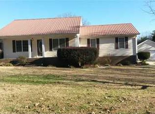 1024 Bert Stinson Rd, Falkville, AL 35622