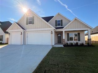 2717 Amaris Ave, Lowell, AR 72745