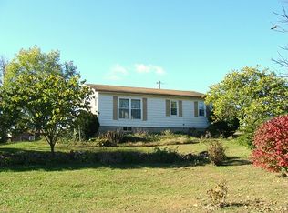 18280 Rawlins Rd, Lebanon, MO 65556