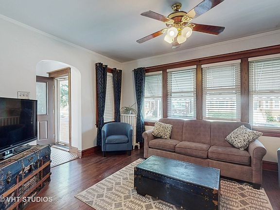 4th image of 2925 N 78th Ave