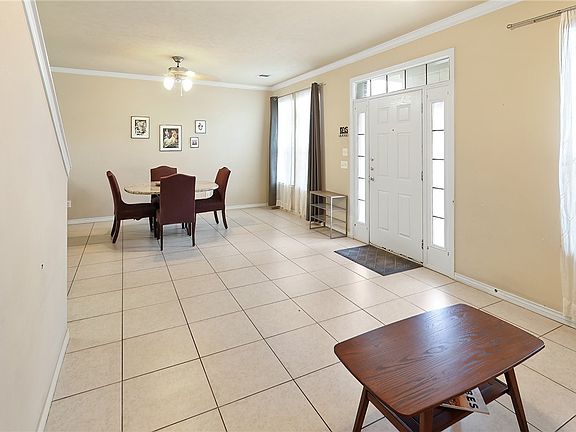 4th image of 110 Forest Dr