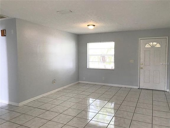 3rd image of 520 Fairhope Dr