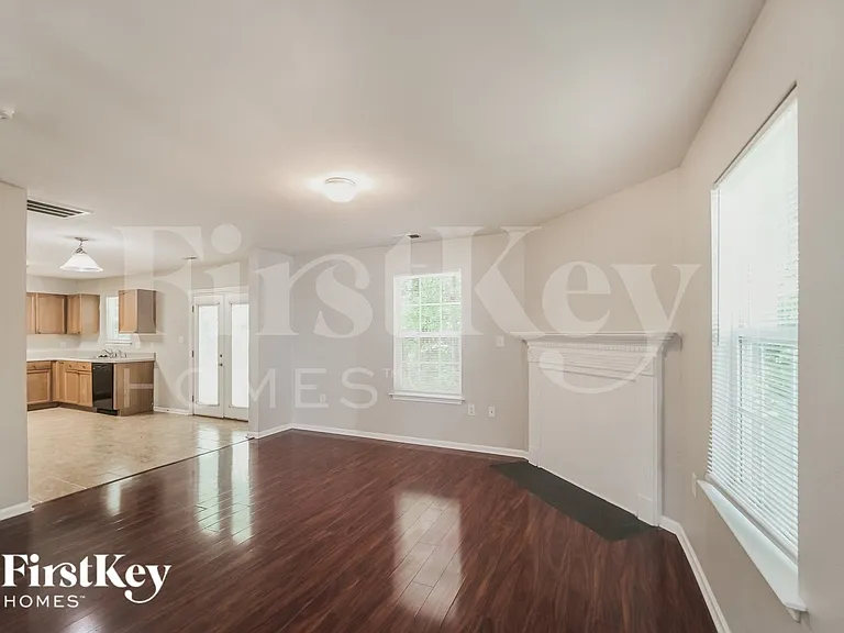 2553 Mulberry Pond Dr — Photo 7