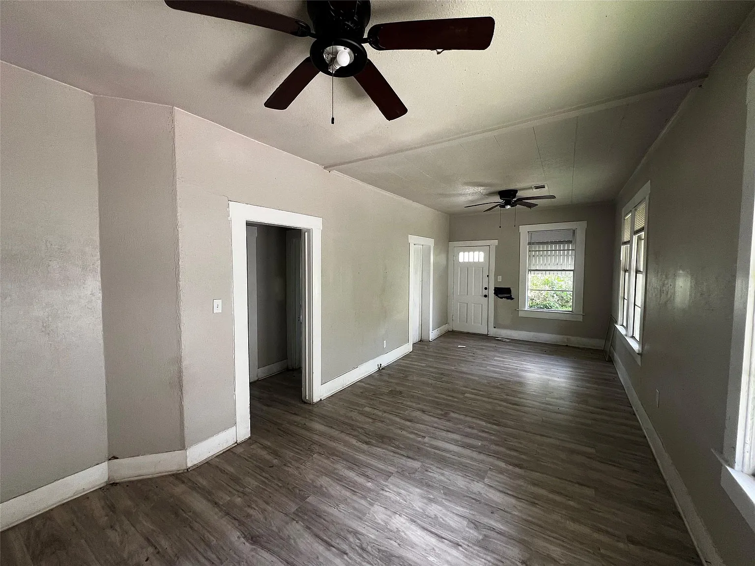 3 bed, 2.0 bath, 1344 sqft, $1,395 — Photo 2