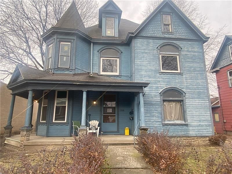 208 Thompson St 2F, Latrobe, PA 15650 Zillow