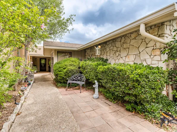 510 FAIRWAY DR, Kerrville, TX 78028