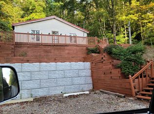 2227 Forest Hills Dr, Salix, PA 15952