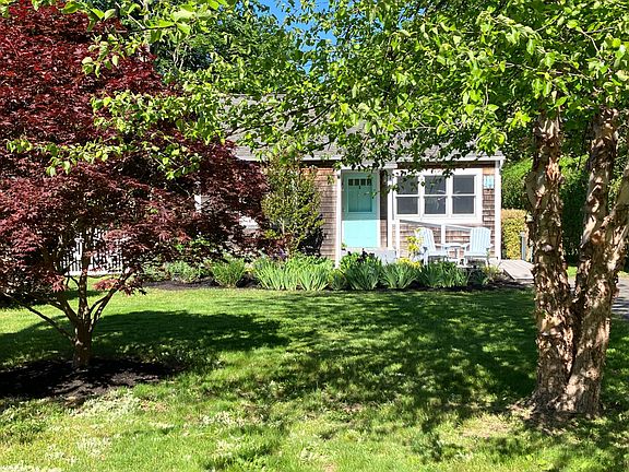 2nd image of 430 Terry Ln