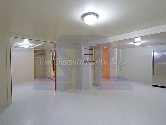 4th image of 1402 Lusitana St APT C