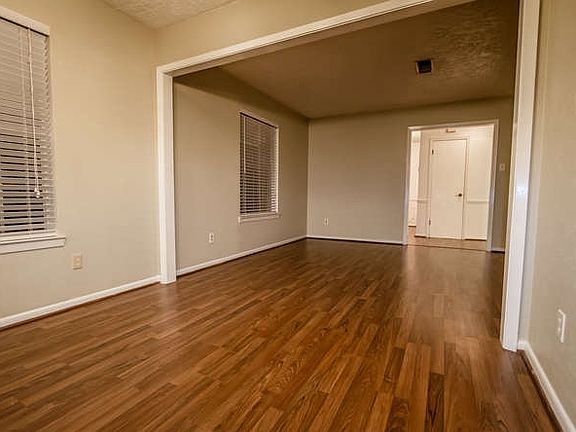 4th image of 845 Wisteria Dr