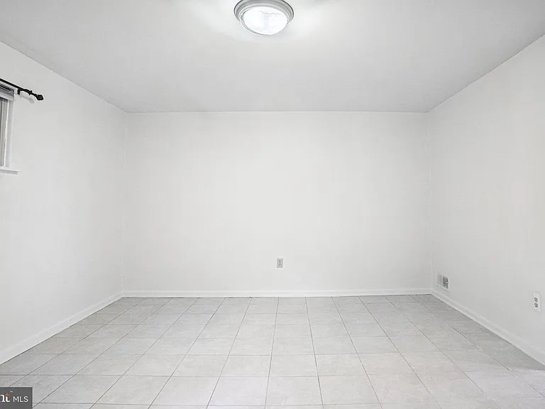 4510 Washington Blvd #B1 — Photo 6