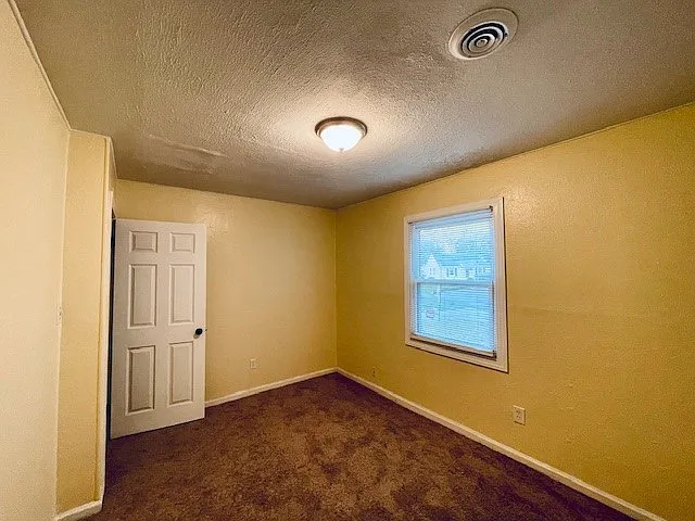 _ Step into serenity! This freshly updated bedroom boasts a cozy vibe with new paint, and ample natural light_perfect for a restful retreat. __ #BedroomBliss #CozyNook #HomeRefresh