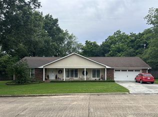 2221 Michael Rd, Muskogee, OK 74403