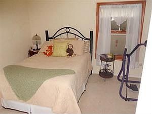 5th image of 152 Charter Oaks Dr #B