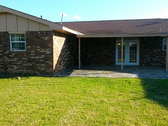 2nd image of 5435 NW Cottonwood Dr