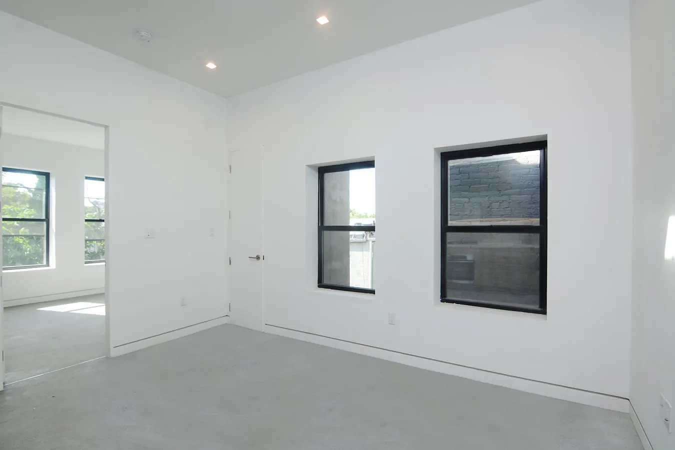 236 Albany Avenue — Photo 4