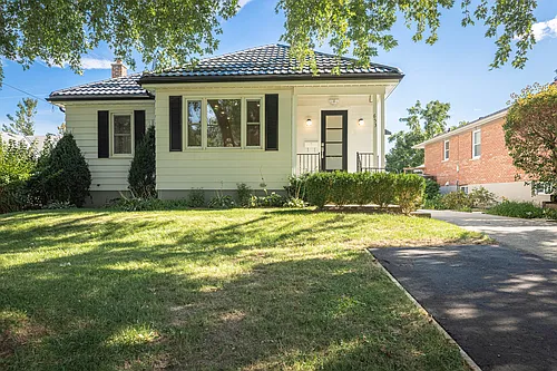 653 Eden Ave Photo 1