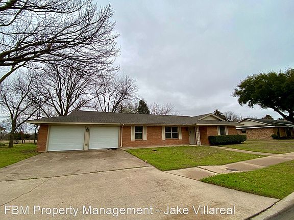 2nd image of 1414 Sundale St