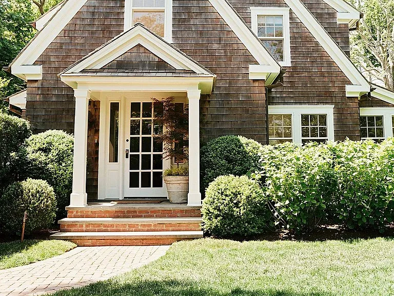 17 Wainscott Stone Rd — Photo 7