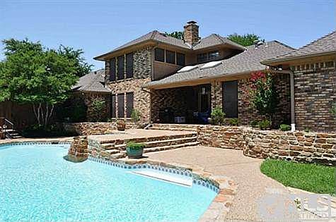 2nd image of 3800 Camino Dr