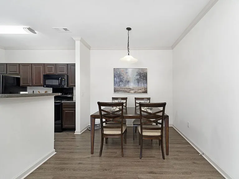 Two Bedroom - 2 Bed / 1 Bath - 928 Sq.Ft.