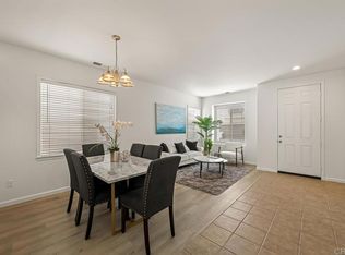 463 Cornwall Gln, Escondido, CA 92027