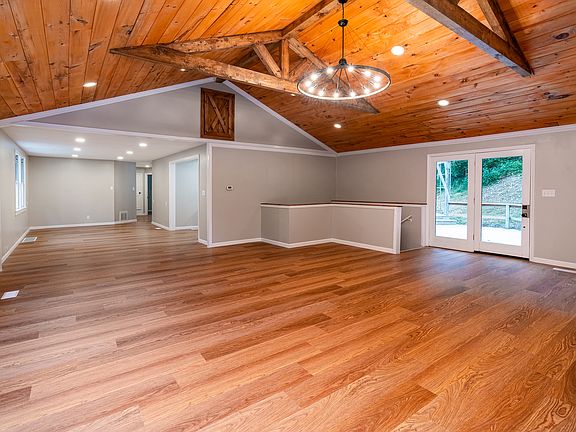 4th image of 378 Contentment Rd