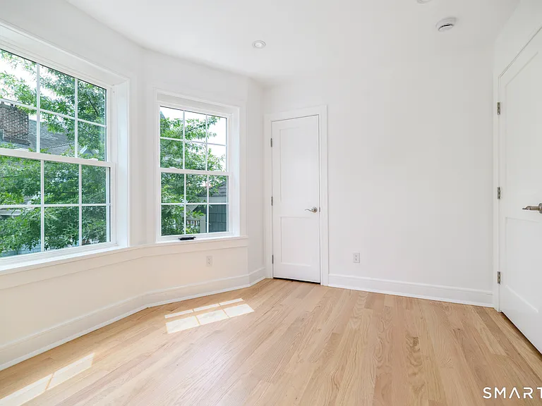 1911 Summer St #1 — Photo 13