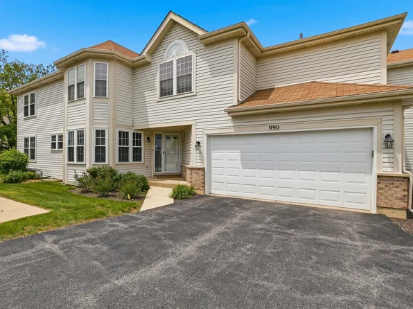 990 Sweetflower Dr, Hoffman Estates, IL 60169