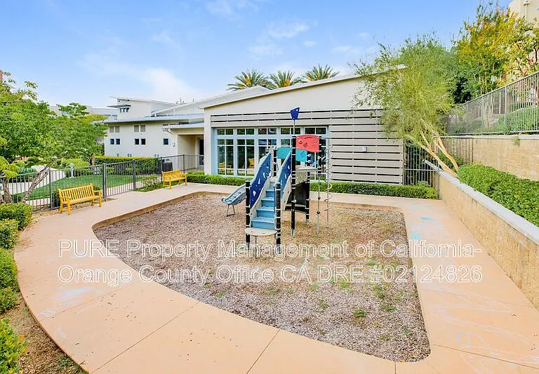 6 Midtown Dr — Photo 17