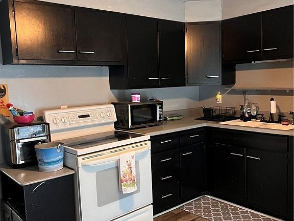 3rd image of 603 Franklin Ave