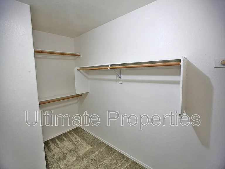 8570 W Rue De Lamour — Photo 23