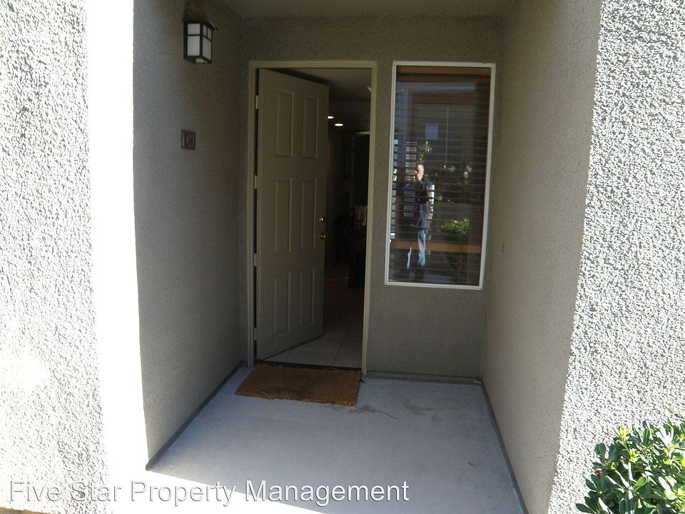 2nd image of 664 Peachy Canyon Cir