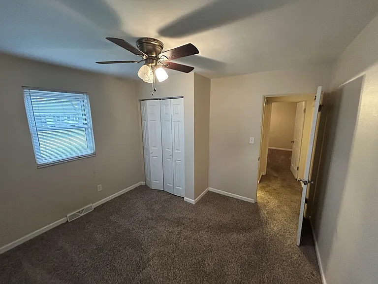 2541 Angela Dr — Photo 7