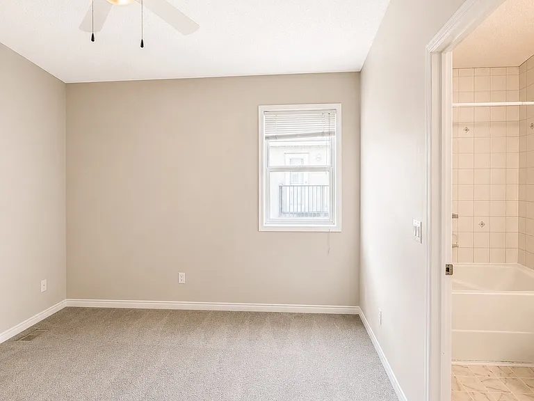 628 56th Ave SW #204 — Photo 13