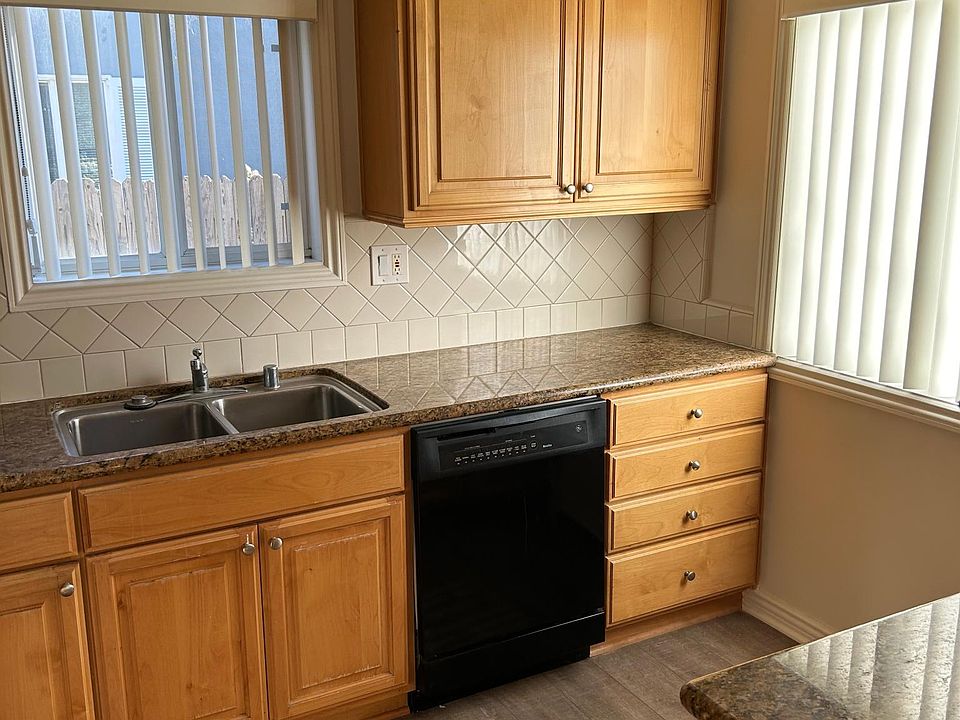 1st image of 1023 Ocean Park Blvd Unit 5
