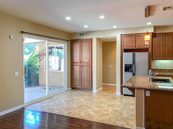 3rd image of 31831 McCartney Dr