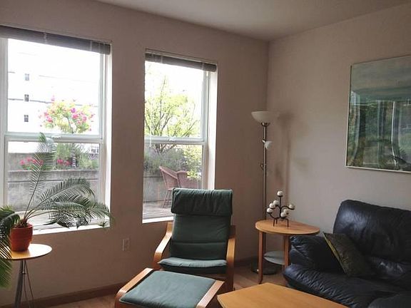 2nd image of 4343 Roosevelt Way NE APT 201